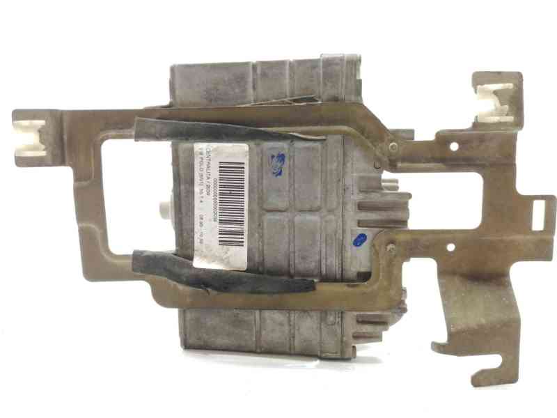 Recambio de centralita motor uce para volkswagen polo berlina (6n1) referencia OEM IAM 030906027K  