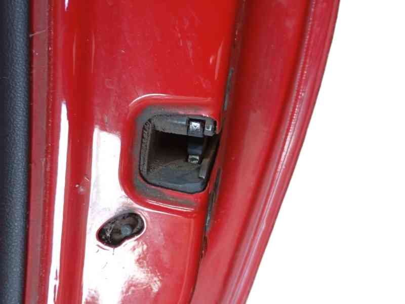 Recambio de puerta trasera derecha para renault clio iii (br0/1, cr0/1) 1.2 16v (br02, br0j, br11, cr02, cr0j, cr11) referencia 