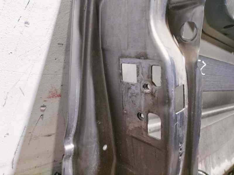 Recambio de puerta delantera izquierda para audi 80/90 (893) 80 referencia OEM IAM   