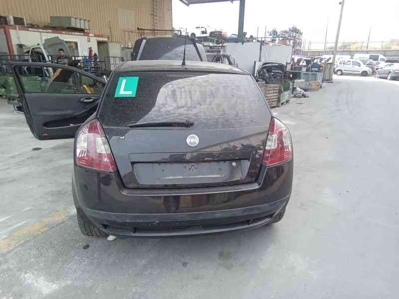 Recambio de porton trasero para fiat stilo (192) 1.4 16v active (05.2004) referencia OEM IAM 51735548  