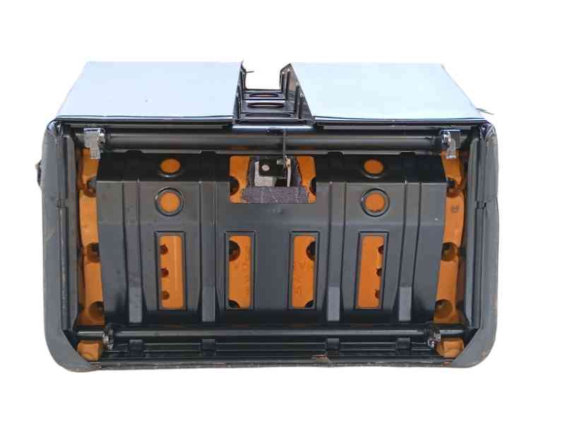 Recambio de asiento delantero derecho para mercedes-benz sprinter 4-t caja/chasis (b904) 411 cdi referencia OEM IAM XKL91000231 