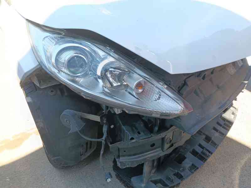 Recambio de faro derecho para ford fiesta vi (cb1, ccn) 1.6 ti referencia OEM IAM   