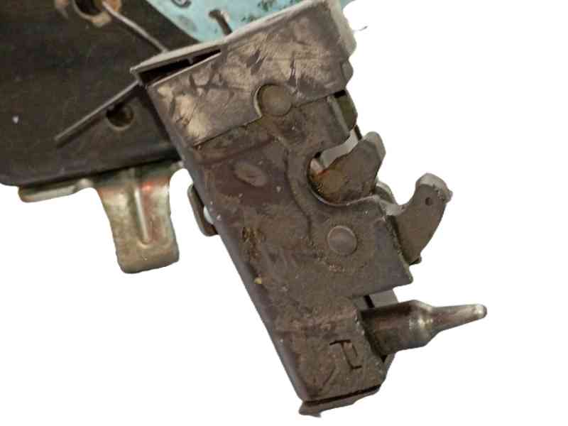 Recambio de cerradura puerta trasera derecha para renault trafic ii furgoneta (fl) 2.5 dci 135 (fl0d) referencia OEM IAM 8200904