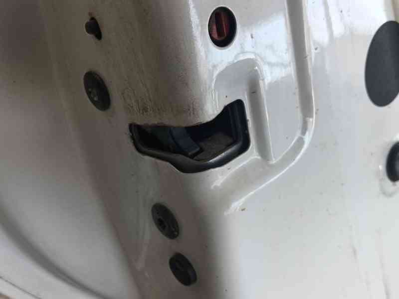 Recambio de puerta trasera izquierda para peugeot 208 i (ca_, cc_) 1.5 bluehdi 100 referencia OEM IAM   