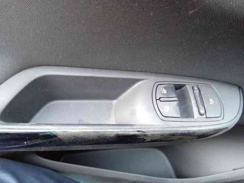 Recambio de mando elevalunas delantero izquierdo para opel corsa e business referencia OEM IAM 13430017  