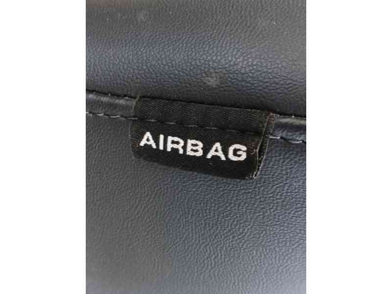 Recambio de asiento delantero izquierdo para mg zs hybrid+ 1.5 referencia OEM IAM  11941796 