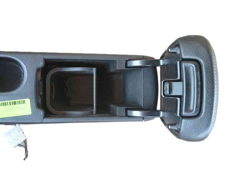 Recambio de apoyabrazos central para mercedes-benz clase gla (x156) gla 220 d (156.903) referencia OEM IAM   