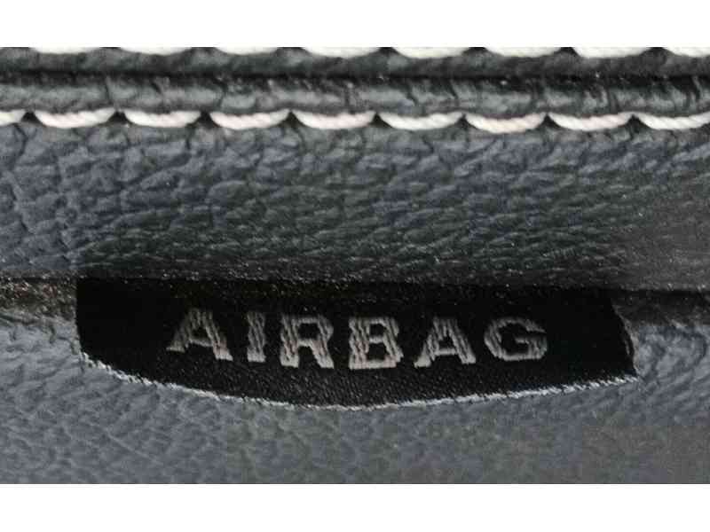 Recambio de asiento delantero derecho para mercedes-benz clase gla (x156) gla 220 d (156.903) referencia OEM IAM  A2465406414 