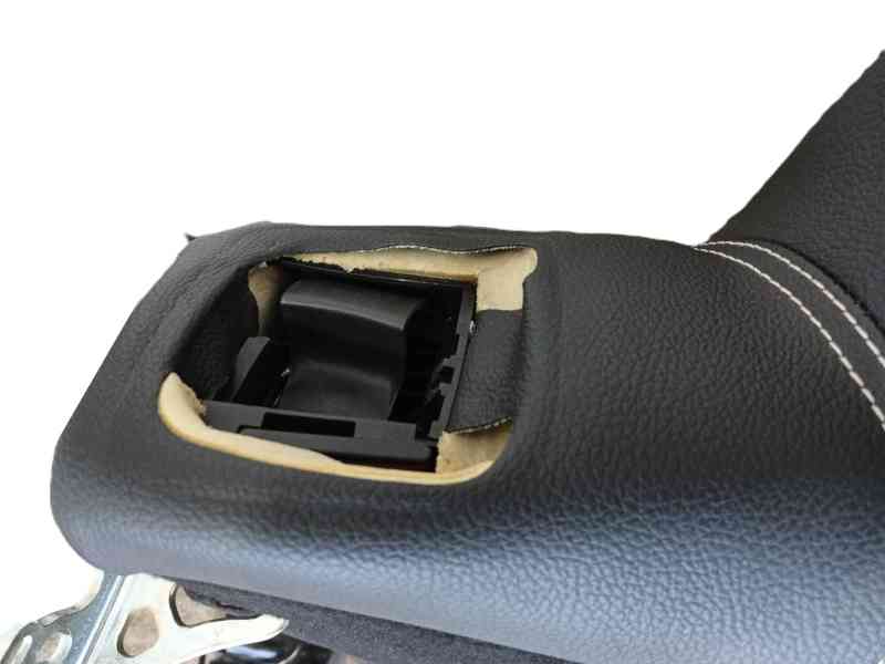 Recambio de asientos traseros para mercedes-benz clase gla (x156) gla 220 d (156.903) referencia OEM IAM   