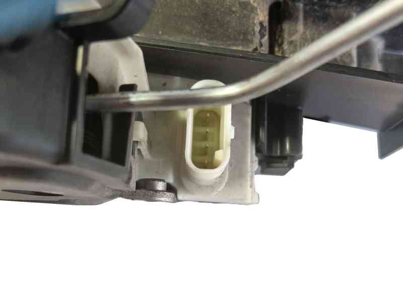 Recambio de cerradura puerta delantera derecha para mercedes-benz clase gla (x156) gla 220 d (156.903) referencia OEM IAM 166720