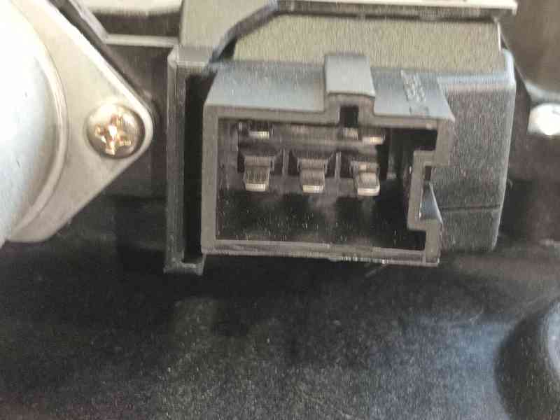 Recambio de elevalunas trasero derecho para mercedes-benz clase gla (x156) gla 220 d (156.903) referencia OEM IAM 1767304400  