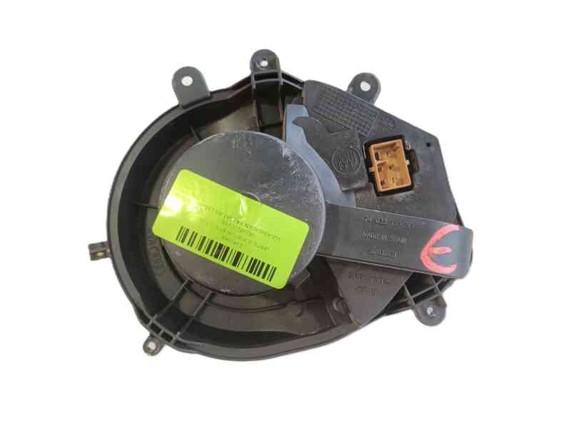 Recambio de ventilador calefaccion para volkswagen passat b5 (3b2) 1.9 tdi referencia OEM IAM 8D1820021B  