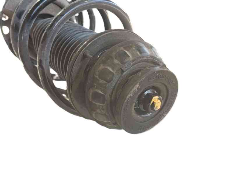 Recambio de amortiguador delantero derecho para kia stonic (yb) 1.0 t-gdi eco-dynamics+ referencia OEM IAM 54660H8200  
