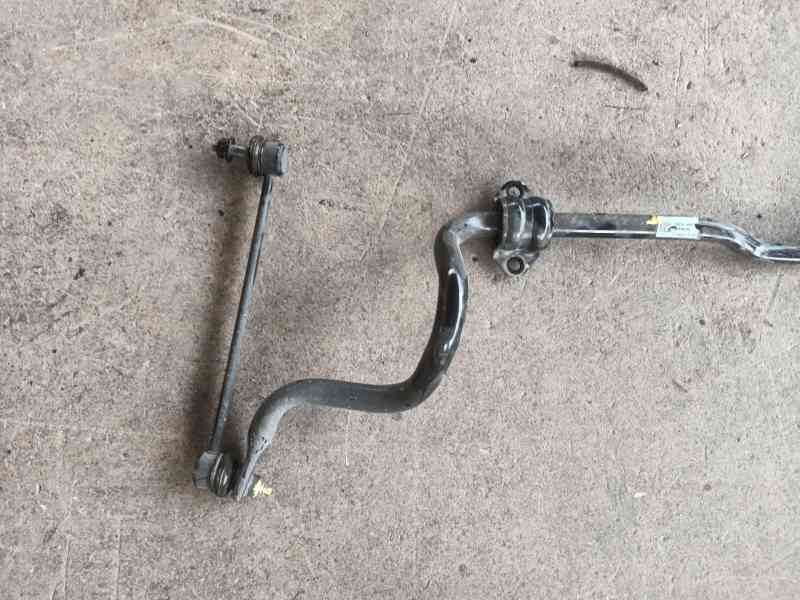 Recambio de barra estabilizadora delantera para kia stonic (yb) 1.0 t-gdi eco-dynamics+ referencia OEM IAM   