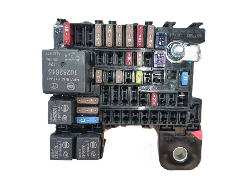 Recambio de caja reles / fusibles para mg zs hybrid+ 1.5 referencia OEM IAM  10577500 