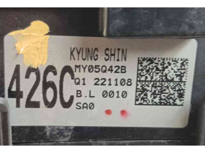Recambio de caja fusibles delantera para kia stonic (yb) 1.0 t-gdi eco-dynamics+ referencia OEM IAM   