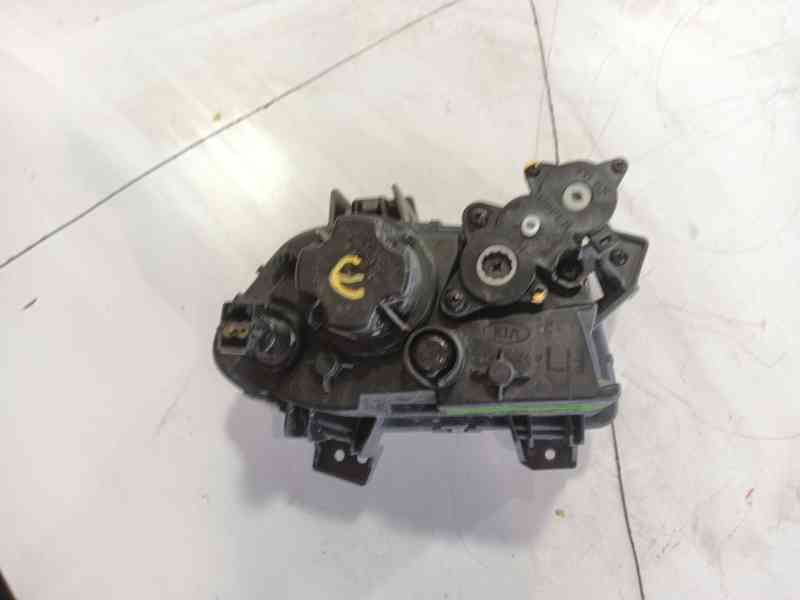 Recambio de faro antiniebla izquierdo para kia stonic (yb) 1.0 t-gdi eco-dynamics+ referencia OEM IAM 92201H8700  