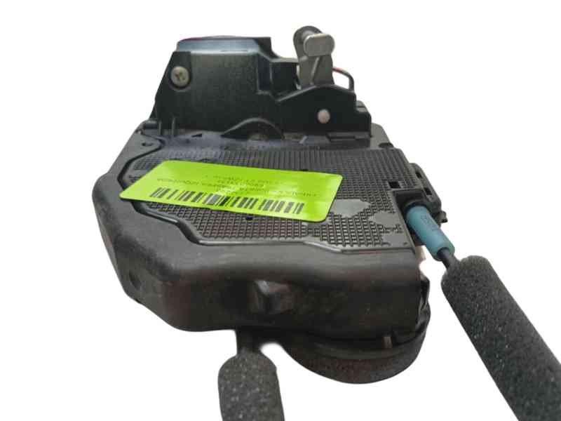 Recambio de cerradura puerta trasera izquierda para lexus ct (zwa10_) 200h (zwa10_) referencia OEM IAM 6906033131 3080923 