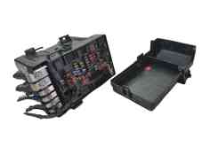 Recambio de caja fusibles delantera para mg zs hybrid+ 1.5 referencia OEM IAM  11738142 