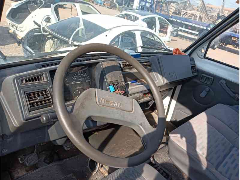nissan trade caja/chasis del año 1995