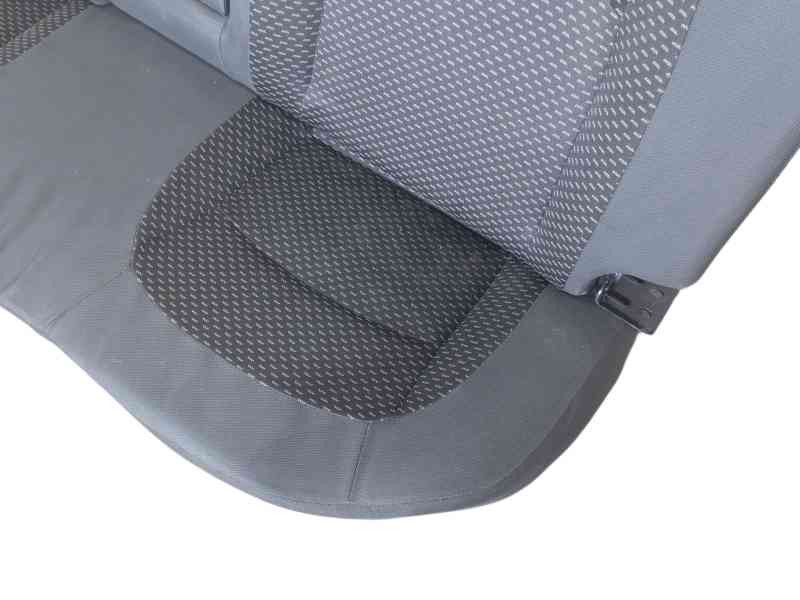 Recambio de asientos traseros para nissan qashqai i (j10, nj10) 2.0 dci referencia OEM IAM  88311JD00A 