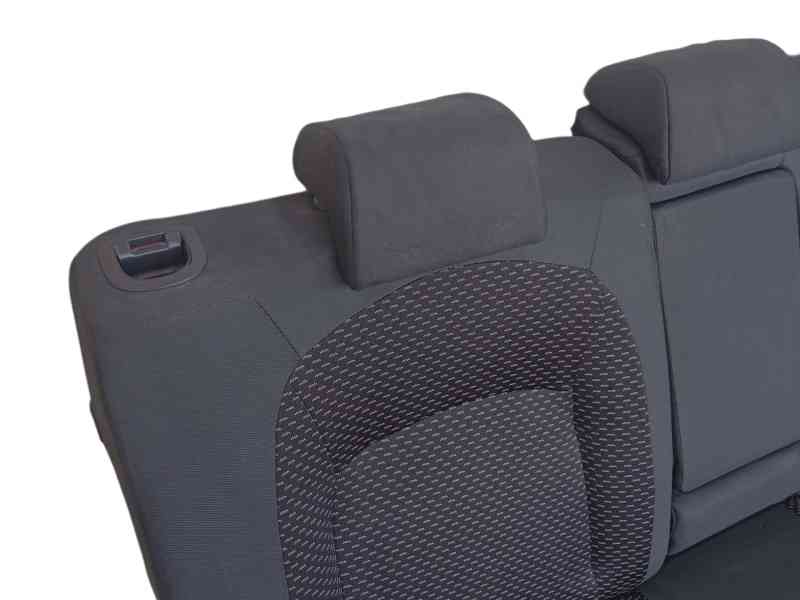 Recambio de asientos traseros para nissan qashqai i (j10, nj10) 2.0 dci referencia OEM IAM  88311JD00A 