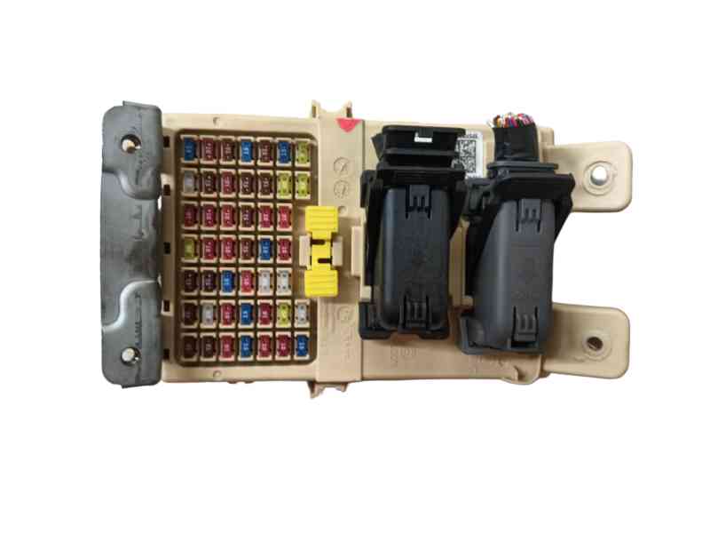 Recambio de caja reles / fusibles para kia stonic (yb) 1.0 t-gdi eco-dynamics+ referencia OEM IAM   