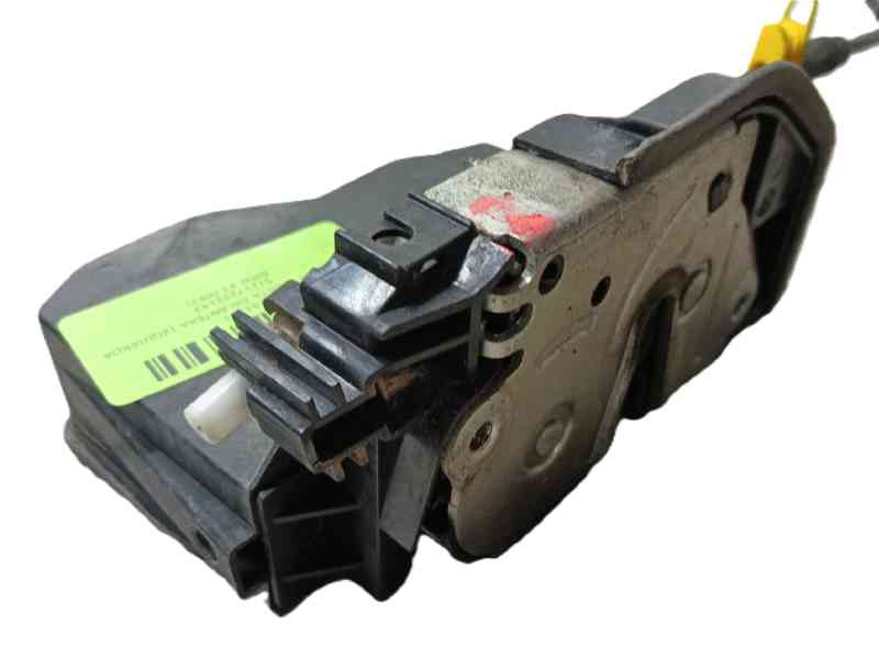 Recambio de cerradura puerta delantera izquierda para bmw x3 (e83) 2.0 d referencia OEM IAM 51217202143  