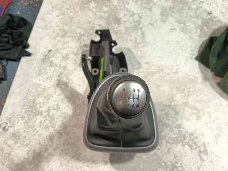 Recambio de pomo palanca cambio para nissan qashqai i (j10, nj10) 2.0 dci referencia OEM IAM   
