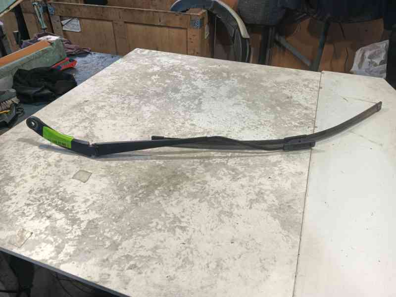 Recambio de brazo limpia delantero izquierdo para renault captur i (j5_, h5_) 1.5 dci 90 referencia OEM IAM   