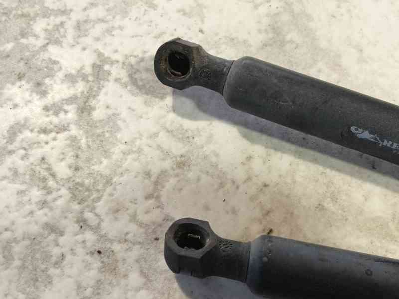 Recambio de amortiguadores maletero / porton para renault captur i (j5_, h5_) 1.5 dci 90 referencia OEM IAM   