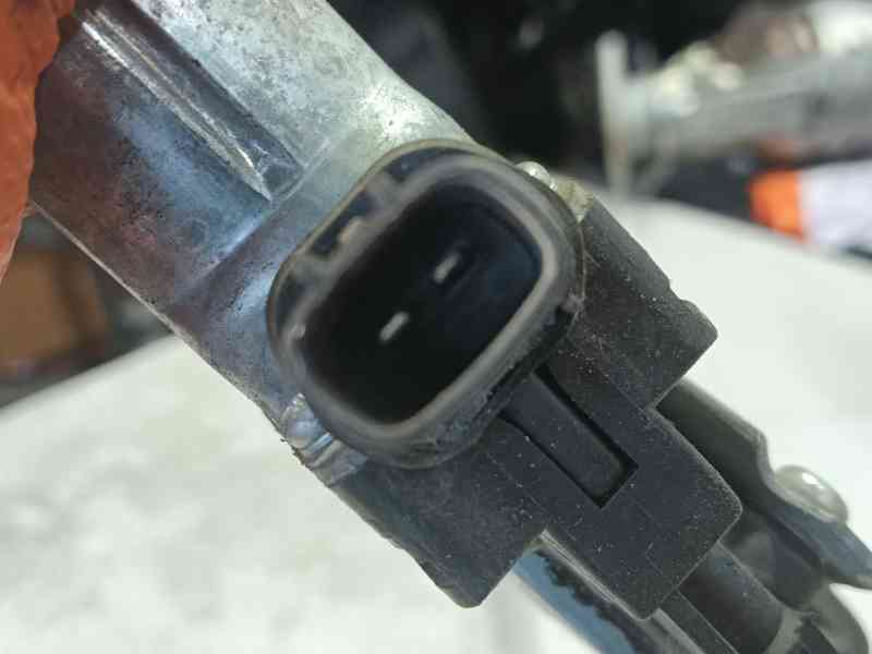 Recambio de elevalunas delantero izquierdo para suzuki sx4 (ey, gy) 1.6 vvt (rw 416) referencia OEM IAM 8340279J12000 / 8344079J
