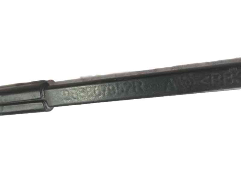 Recambio de brazo limpia delantero derecho para renault captur i (j5_, h5_) 1.5 dci 90 referencia OEM IAM   
