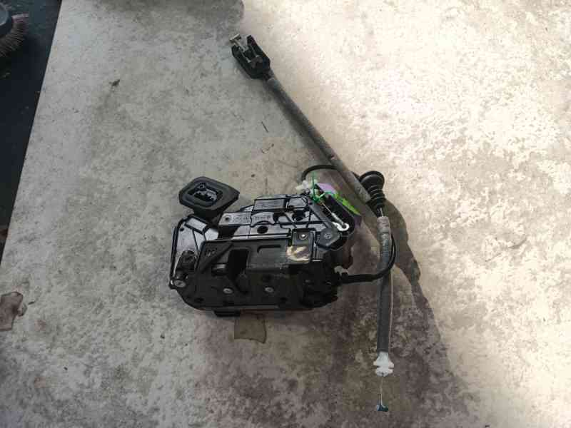 Recambio de cerradura puerta trasera izquierda para skoda fabia iii (nj3) 1.2 tsi referencia OEM IAM   