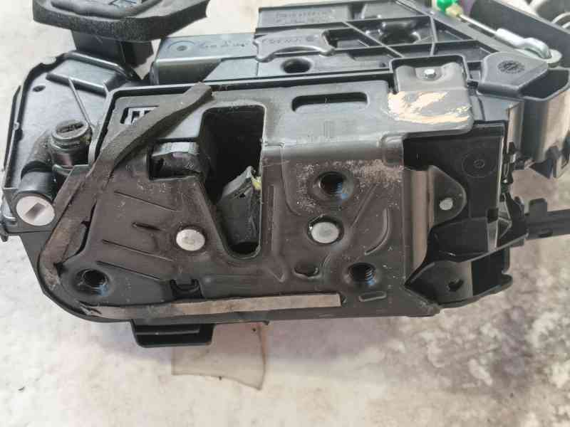 Recambio de cerradura puerta trasera izquierda para skoda fabia iii (nj3) 1.2 tsi referencia OEM IAM   