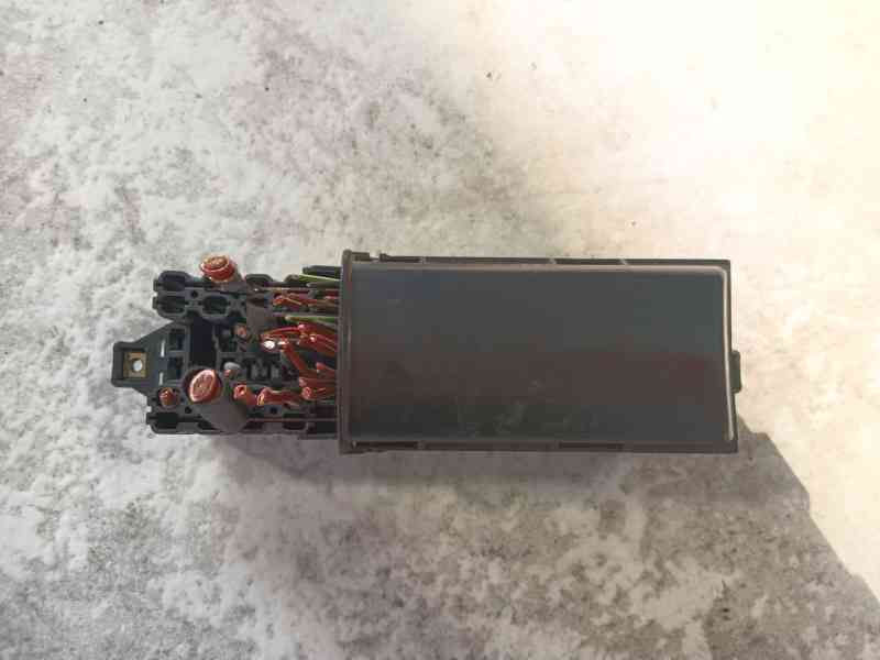 Recambio de caja reles / fusibles para skoda fabia iii (nj3) 1.2 tsi referencia OEM IAM   