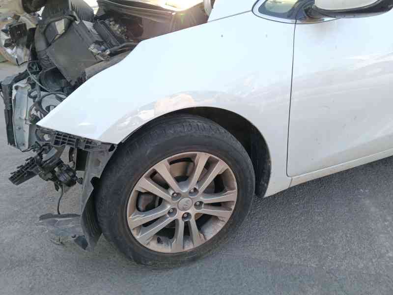 Recambio de aleta delantera izquierda para kia cee´d (jd) 1.4 cvvt referencia OEM IAM   