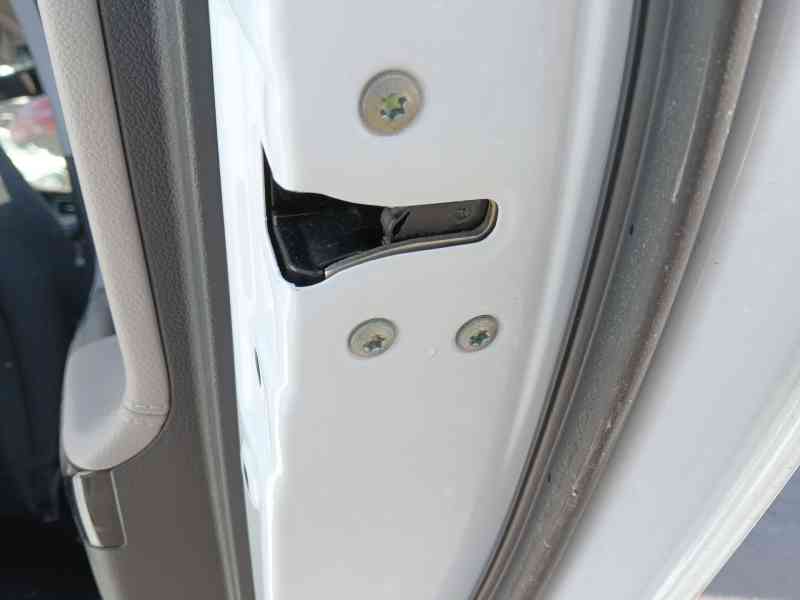 Recambio de cerradura puerta trasera derecha para kia cee´d (jd) 1.4 cvvt referencia OEM IAM   