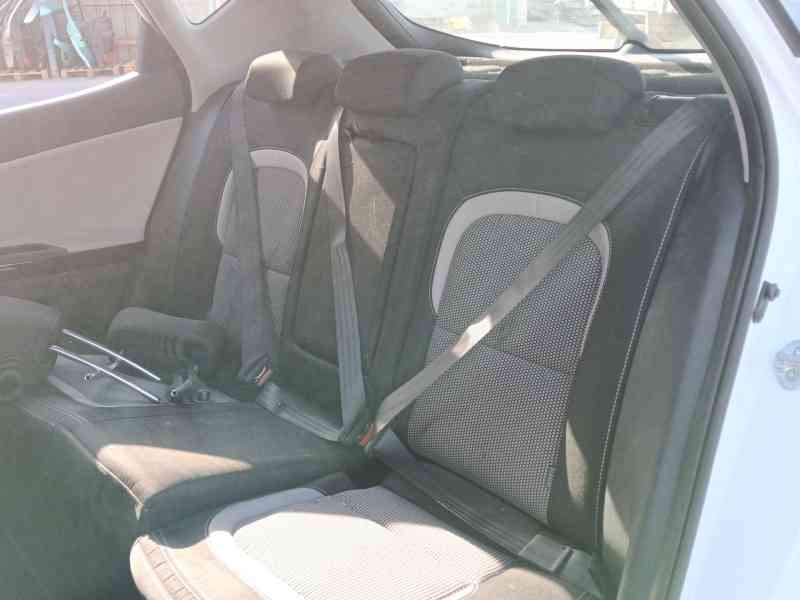 Recambio de cinturon seguridad trasero derecho para kia cee´d (jd) 1.4 cvvt referencia OEM IAM   