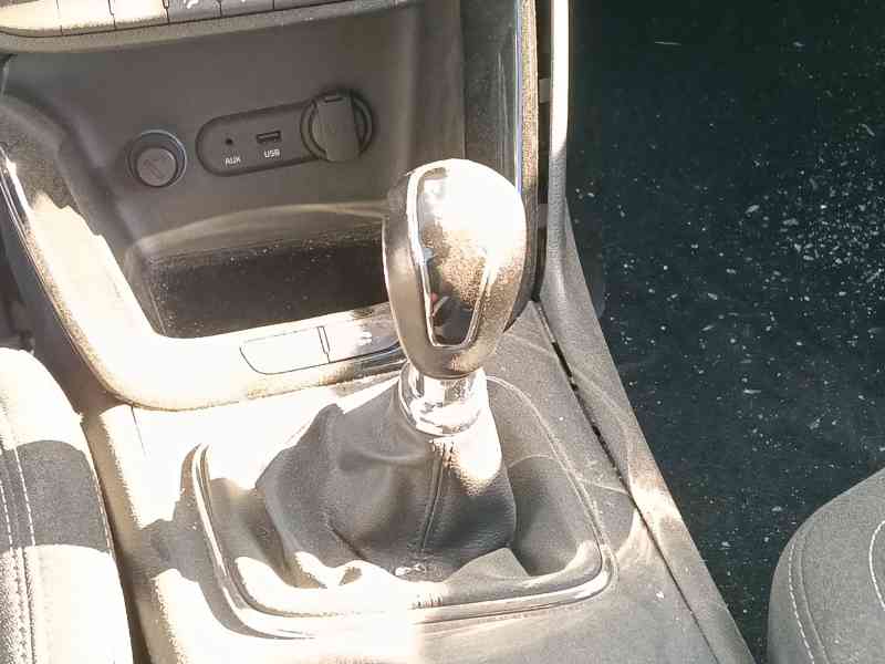 Recambio de pomo palanca cambio para kia cee´d (jd) 1.4 cvvt referencia OEM IAM   