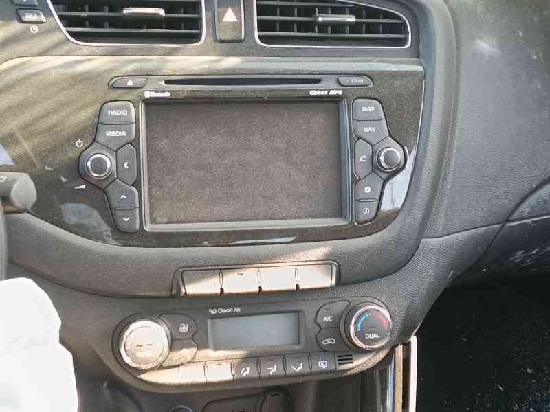 Recambio de sistema audio / radio cd para kia cee´d (jd) 1.4 cvvt referencia OEM IAM   
