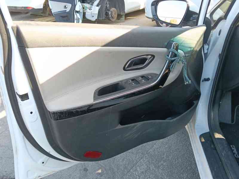Recambio de guarnecido puerta delantera izquierda para kia cee´d (jd) 1.4 cvvt referencia OEM IAM   