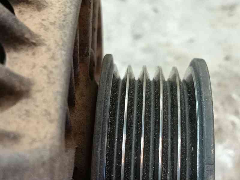 Recambio de alternador para suzuki sx4 (ey, gy) 1.6 vvt (rw 416) referencia OEM IAM 3140084E12000 A5TB1292AE 