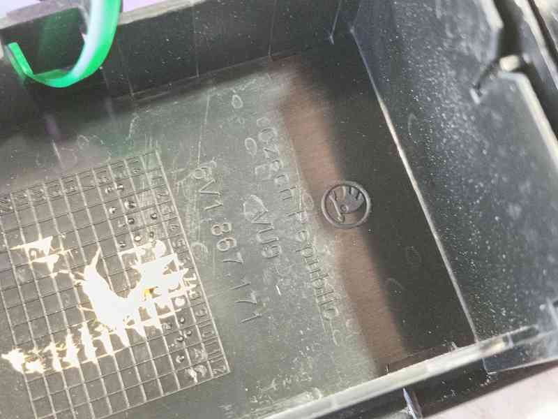 Recambio de mando elevalunas delantero izquierdo para skoda fabia iii (nj3) 1.2 tsi referencia OEM IAM   