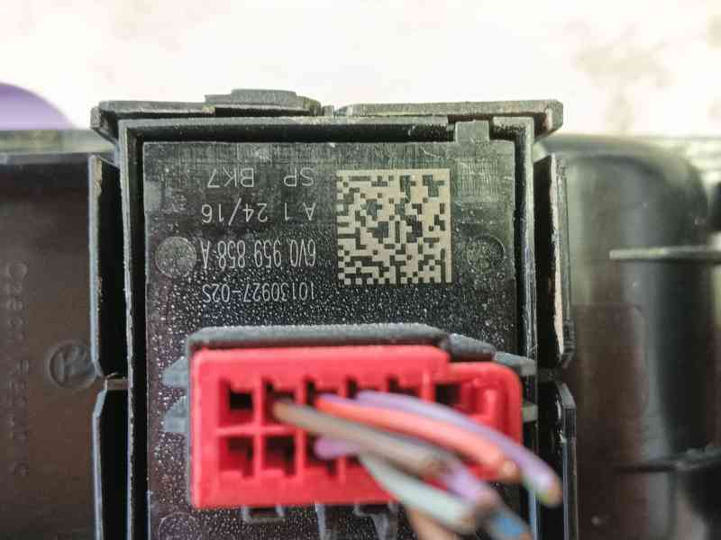 Recambio de mando elevalunas delantero izquierdo para skoda fabia iii (nj3) 1.2 tsi referencia OEM IAM   
