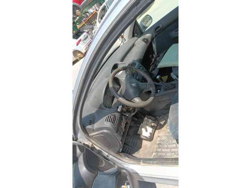 peugeot 206 hatchback (2a/c) del año 2001