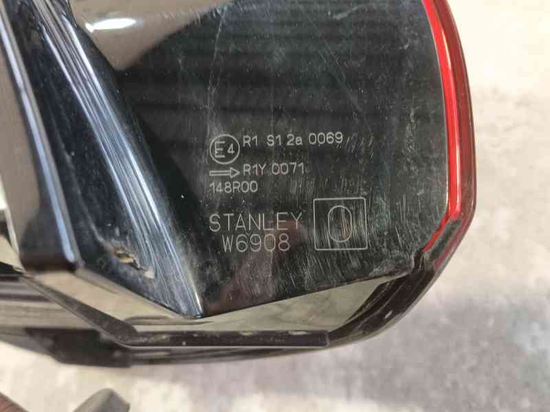 Recambio de piloto trasero derecho para mazda cx-5 (kf) 2.0 referencia OEM IAM KB8M51150G  