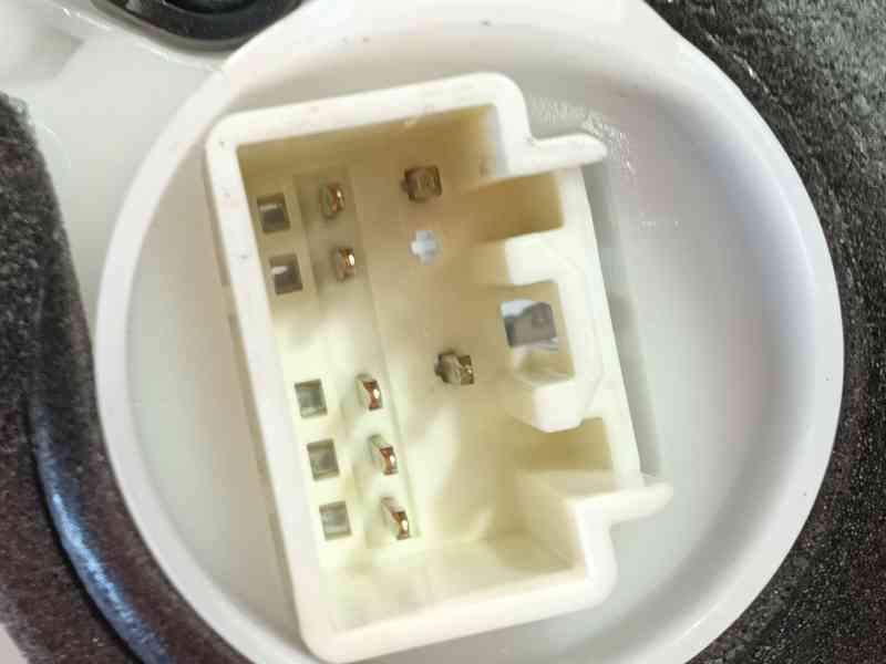 Recambio de cerradura puerta delantera derecha para mazda cx-5 (kf) 2.0 referencia OEM IAM KB8P58310  