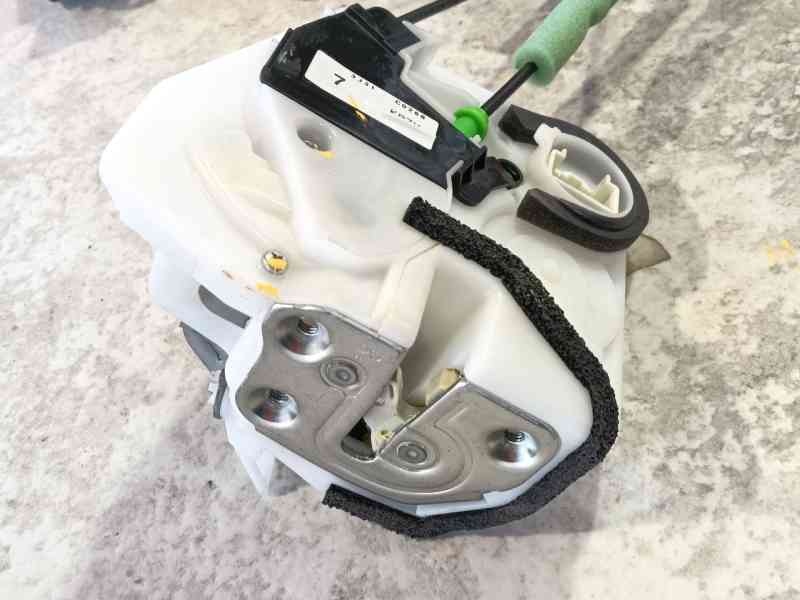 Recambio de cerradura puerta delantera derecha para mazda cx-5 (kf) 2.0 referencia OEM IAM KB8P58310  