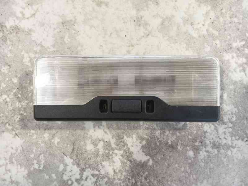 Recambio de luz interior delantera central para bmw x3 (e83) 2.0 d referencia OEM IAM   